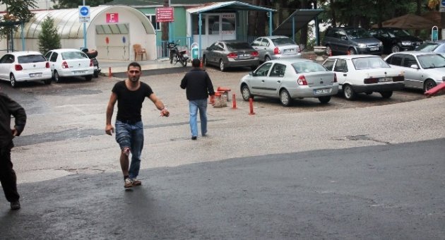 Acemi Kasaplar Acil Servislere Koştu
