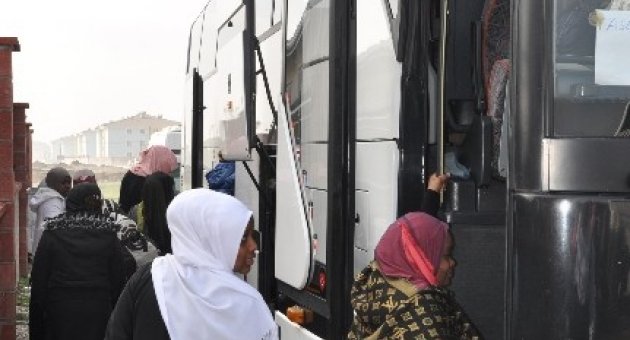 Afrikalı Öğrenciler Hediyelerle Uğurlandı