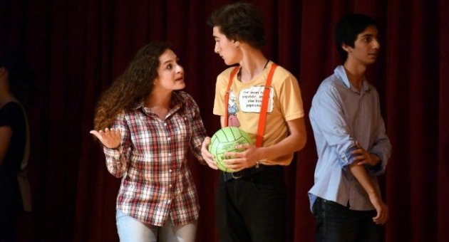 ’ah Şu Gençler’ Aliağa’da Sahnelendi
