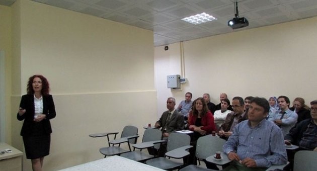 Aile Hekimleri Ve Çocuk Sağlığı Uzmanlarına ’erken Puberte’ Eğitimi