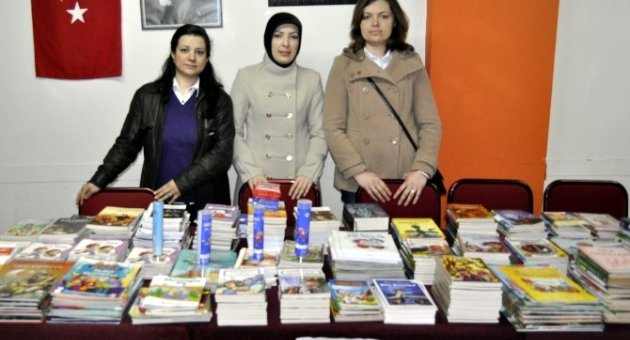 Ak Kadınlardan Kitap Kampanyası