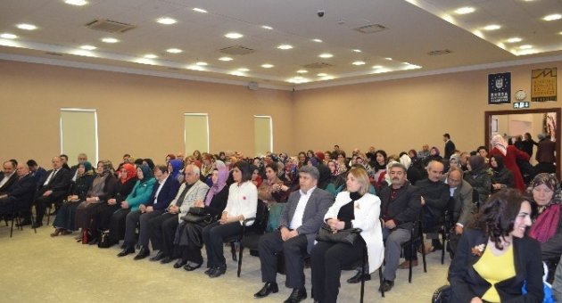 Ak Parti Bursa İl Kadın Kolları Başkanı Nihal Gökten: