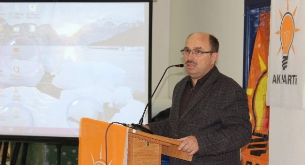 Ak Parti Foça’da Toplandı
