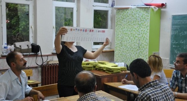Ak Parti İnegöl İlçe Başkanı Adem Demirel: