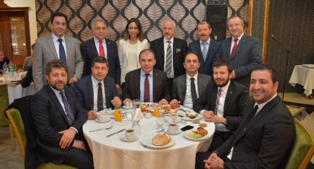 Ak Parti İzmir Teşkilatı Kongre Hazırlıklarını Sürdürüyor