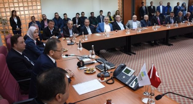 Ak Parti Milletvekilleri Büyükşehir’de