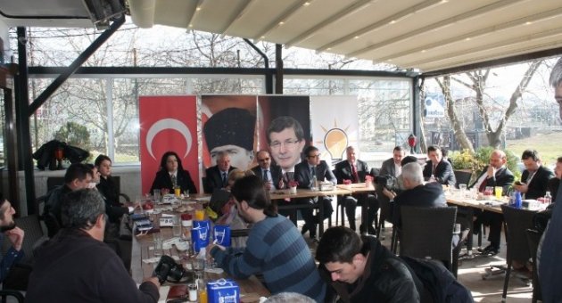 Ak Parti Tekirdağ İl Başkanlığı Basın Mensupları İle Bir Araya Geldi