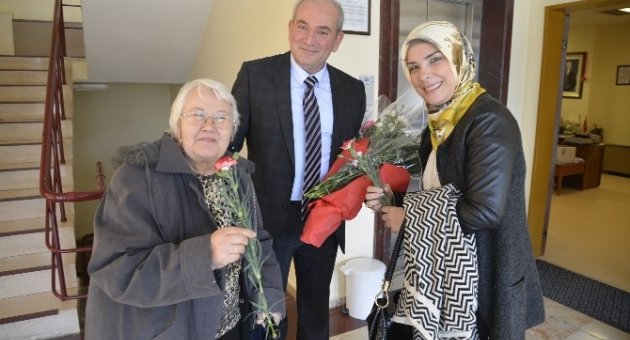 Ak Partili Dr. Balanlı, Huzurevini Ziyaret Etti