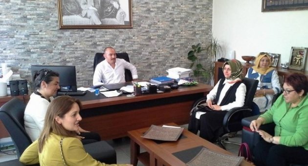 Ak Partili Kadınlardan Hasta Ziyareti