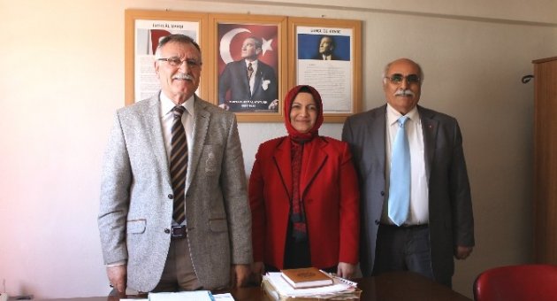 Ak Partili Kurtaran’dan Zihinsen Engellilere Ziyaret