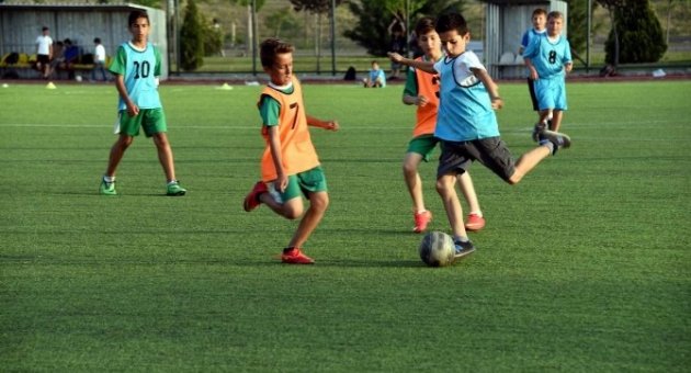 Aliağa Bahar Futbol Turnuvasının Şampiyonları Belli Oldu