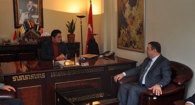 Aliağa Belediyesi, Mhp Teşkilatını Ağırladı