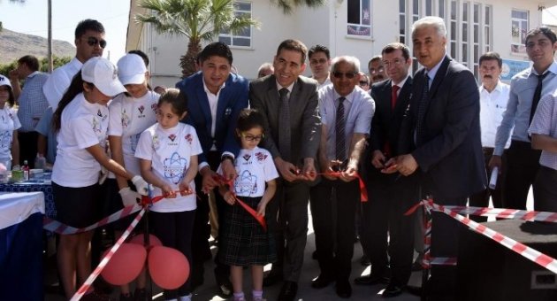 Aliağa Helvacı Ortaokulu’ndan Tübitak Fuarı