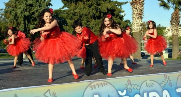 Aliağa’da Üç Gün Boyunca 23 Nisan Coşkusu