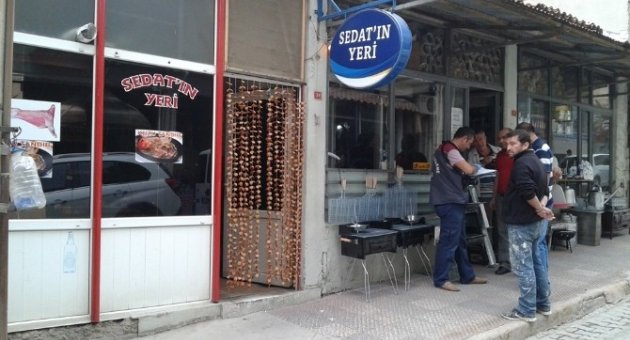 Alkollü Mekana Giren Hırsız Umduğunu Bulamadı