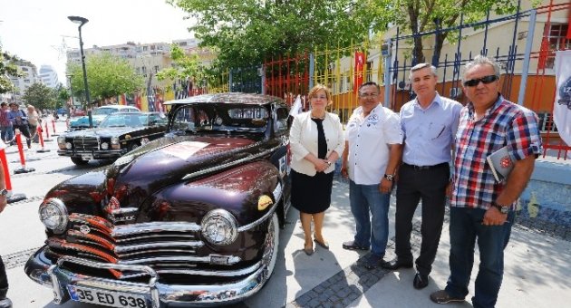Alsancak Şenliği Coşkulu Başladı