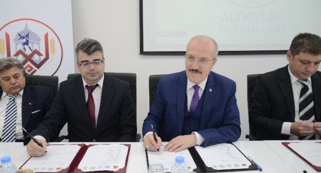Altıeylül’de Ağız Ve Diş Sağlığı Protokolü İmzalandı