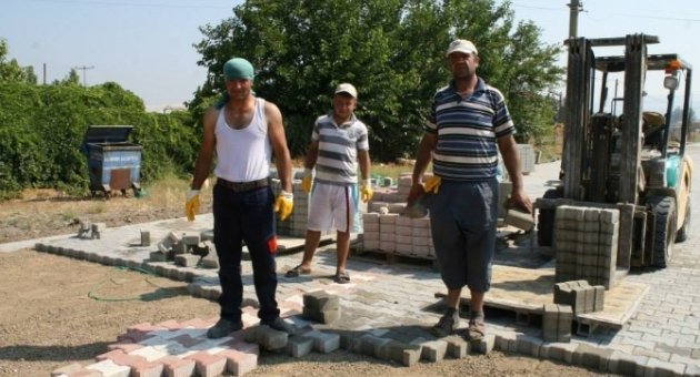 Altınova’da Yol Hamlesi