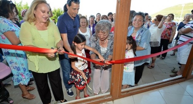 Amatör Ressamların Eserleri Yeni Foça’da Sergilendi