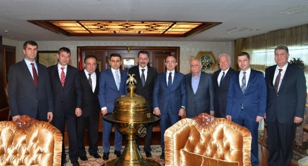 Ankara Büyükşehir Belediyesi’nden Çanakkale’deki Bazı Belediyelere Büyük Destek