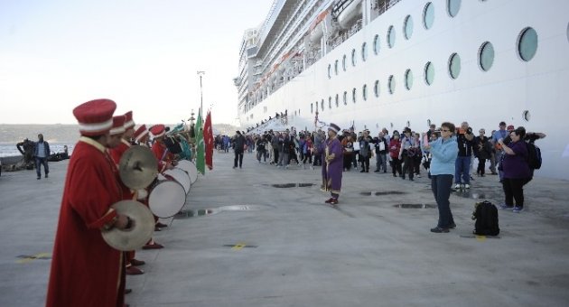 Anzak Torunlarına Mehterli Karşılama
