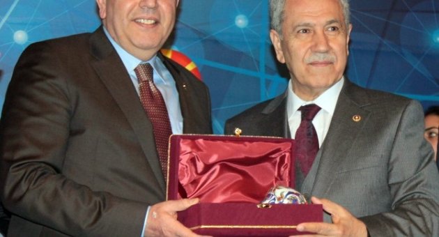 Arınç: “güven Veren Türkiye Ekonomisi Devam Edecek”