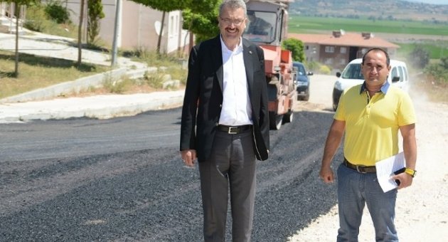 Asfaltlama Çalışmaları Aralıksız Devam Ediyor