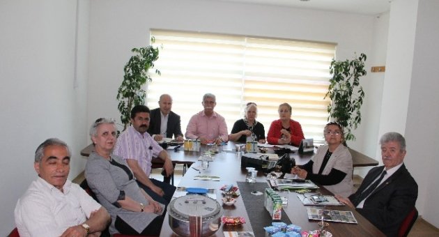 Aşıklar Ve Yazarlar Gemlik’te Buluştu