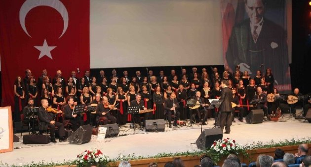 Atatürk İçin Bayraklı’da Özel Konser