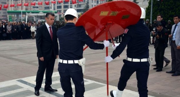 Atatürk Ölümünün 77. Yılında Edremit’te Anıldı