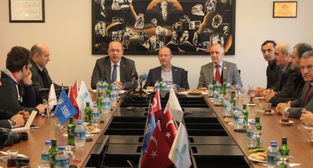 Avm’lerin Açılıp Kapanma Saatlerini Valilikler Belirleyecek