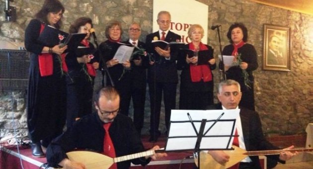 Aysam Dünya Şiir Gününde Ayvalık’ı İzmir’de Temsil Etti
