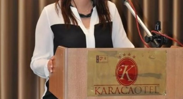 Ayşin Gencer Dünya Kadınlar Gününü Kutladı
