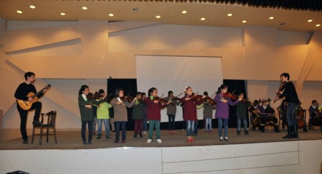 Ayvalık Belediyesi Zeytin Çekirdeklerine Ailelerden Tam Not