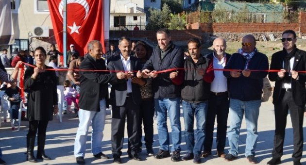 Ayvalık Bir Ömür Roman Kültürü Dayanışma Ve Yardımlaşma Derneği Coşkuyla Açıldı