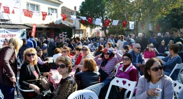 Ayvalık Hasat Günlerinde Sembolik Hasat