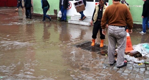 Ayvalık Sular Altında Kaldı