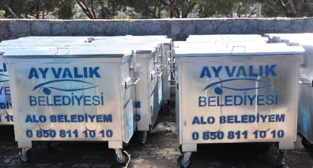 Ayvalık’a Yeni Çöp Konteynırları