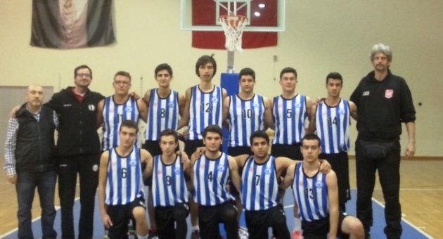 Ayvalıkgücü Basketbolda Dolu Dizgin