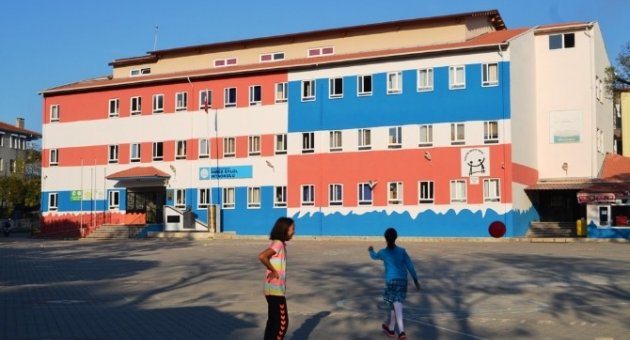 Ayvalıklı İki Okul Balıkesir’in En İyileri Seçildi