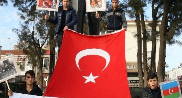 Ayvalıklı Ülkücüler Hocalı Ve Özgecan İçin Meydana İndi