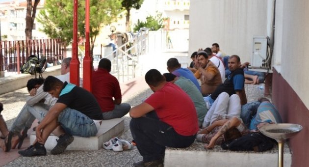 Ayvalık’ta 37 Kaçak Yakalandı
