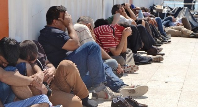 Ayvalık’ta 45 Kaçak Yakalandı