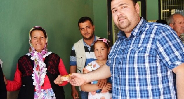 Ayvalık’ta Çiftçiler Günü Nedeniyle Ziraat Odasından Lokma Hayrı