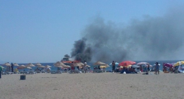 Ayvalık’ta Gezi Teknesi Alevlere Teslim Oldu