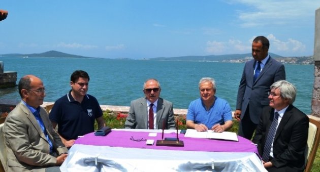 Ayvalık’ta Hayırsever İş Adamından 200 Yataklı Kız Yurdu