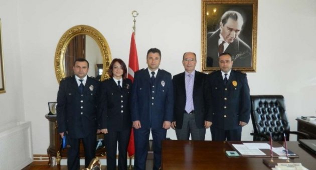 Ayvalık’ta Polis’ten Kaymakam Nazlı’ya Ziyaret