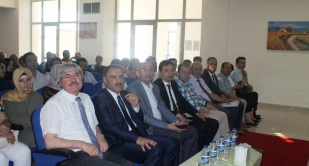 Ayvalık’ta Seminer Ve Çalıştay Aynı Anda Başladı