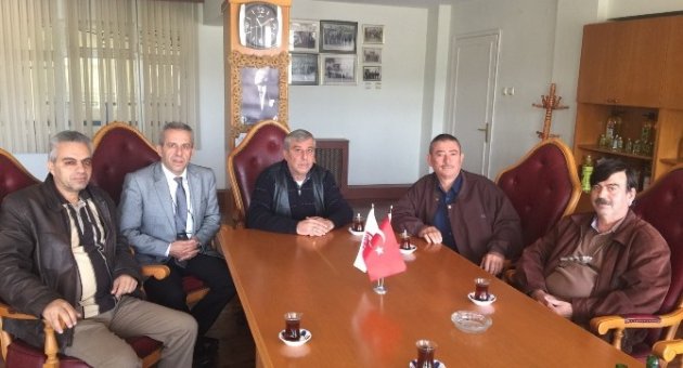 Ayvalık’ta Tariş Kooperatif Yönetimi Güven Tazeledi