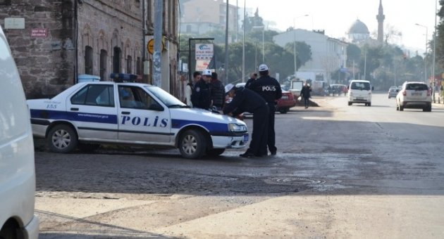 Ayvalık’ta Trafik Kazalarına ‘dur’ Diyebilmek İçin Denetimlerini Sürdürüyorlar